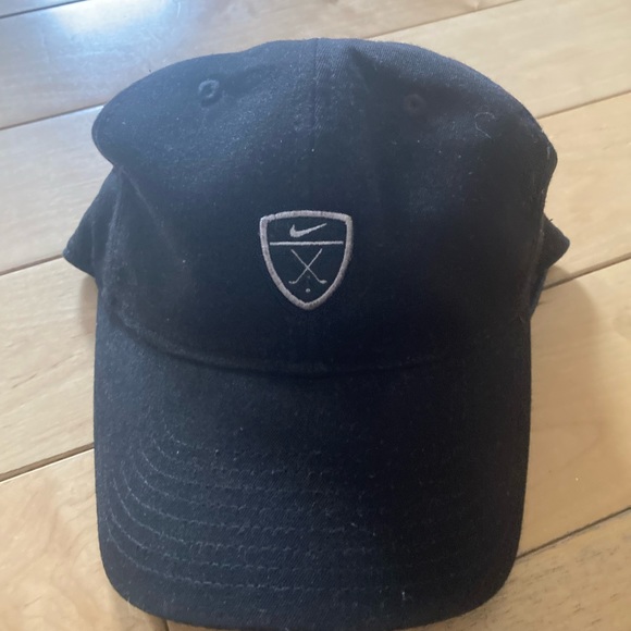Nike Dri-Fit Heritage-86 Golf Black/ White Swoosh Hat - Picture 1 of 6